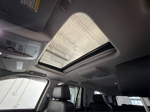 Used 2016 Chevrolet Tahoe LT AWD/4WD image 27