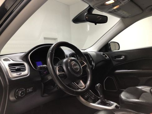 Used 2021 Jeep Compass Latitude image 18