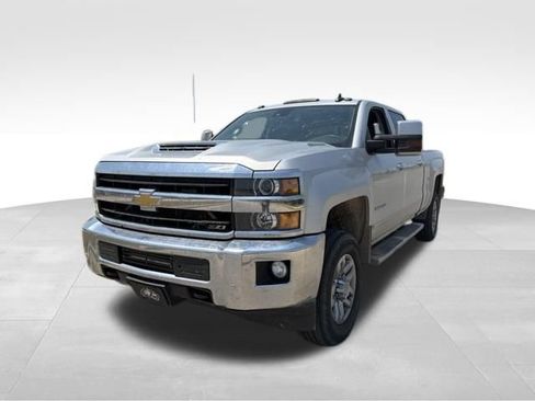 Used 2019 Chevrolet Silverado 2500 LTZ w/ Duramax Plus Package AWD/4WD image 6