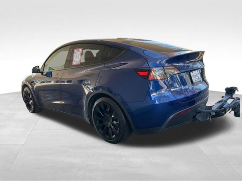 Used 2021 Tesla Model Y Long Range image 4