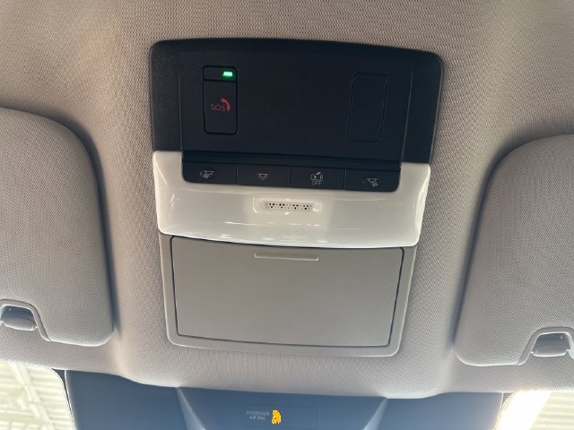 Used 2023 Nissan Pathfinder SL AWD/4WD image 39