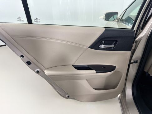 Used 2014 Honda Accord EX-L image 26