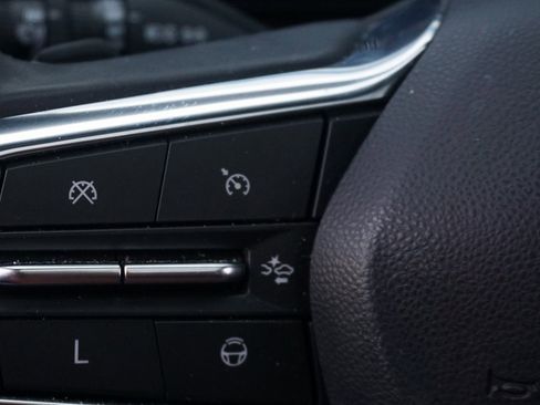 Certified 2025 Chevrolet Traverse High Country image 22