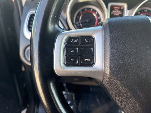 Used 2020 Dodge Journey SE w/ SE Popular Equipment Group image 10