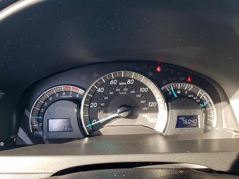 Used 2012 Toyota Camry SE image 19