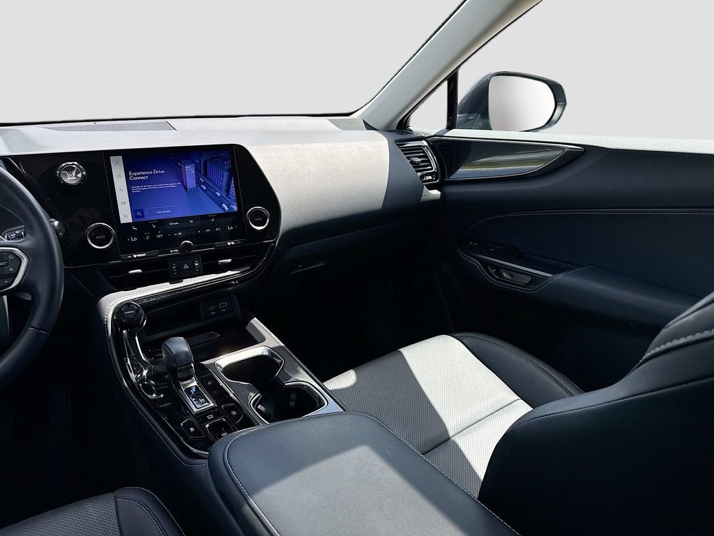 Used 2025 Lexus NX 250 FWD w/ Cold Area Package image 24