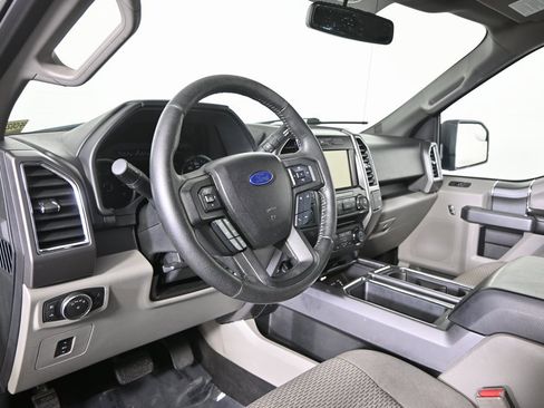 Used 2015 Ford F150 XLT w/ Equipment Group 302A Luxury image 22