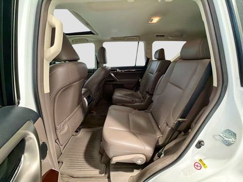 Used 2017 Lexus GX 460 Luxury AWD/4WD image 20