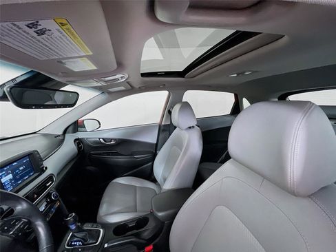 Used 2019 Hyundai Kona Limited image 11