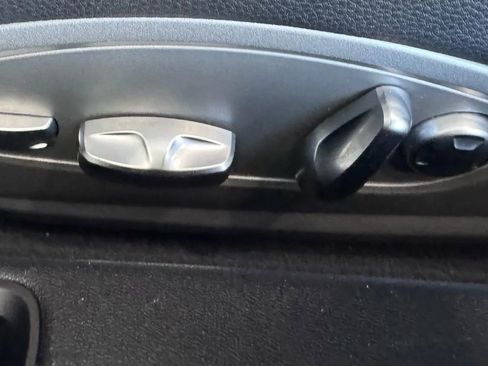 Used 2019 Porsche 718 Cayman image 11