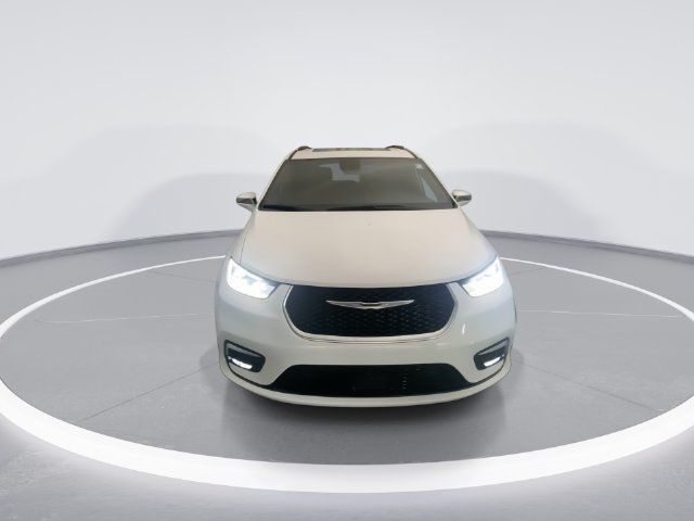 Used 2024 Chrysler Pacifica Pinnacle FWD image 7