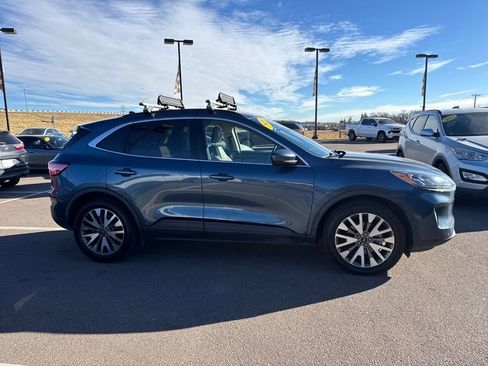 Used 2020 Ford Escape Titanium image 11