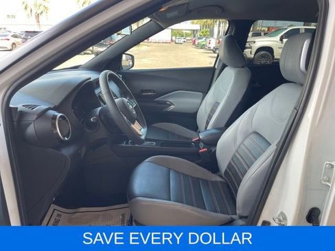 Used 2024 Nissan Kicks SR w/ SR Premium Package FWD image 19
