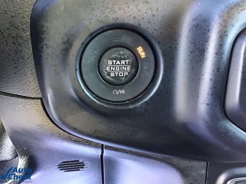 Used 2019 Jeep Wrangler Unlimited Sport S image 30