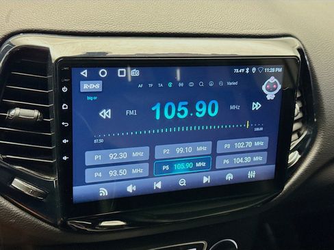 Used 2018 Jeep Compass Latitude w/ Popular Equipment Group image 11