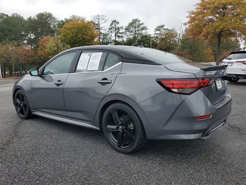 Used 2022 Nissan Sentra SR w/ SR Premium Package image 7