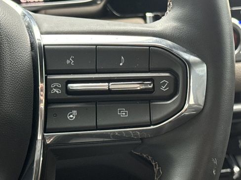 Used 2024 GMC Canyon Denali AWD/4WD image 23