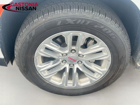 Used 2024 GMC Yukon SLT image 41