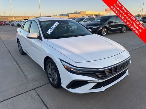 Used 2024 Hyundai Elantra SEL image 7