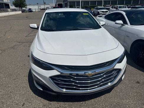 Used 2023 Chevrolet Malibu LT FWD image 29
