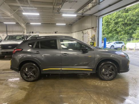 Used 2025 Subaru Crosstrek 2.5i Sport AWD/4WD image 6