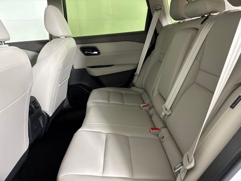 Used 2023 Nissan Rogue SL AWD/4WD image 25