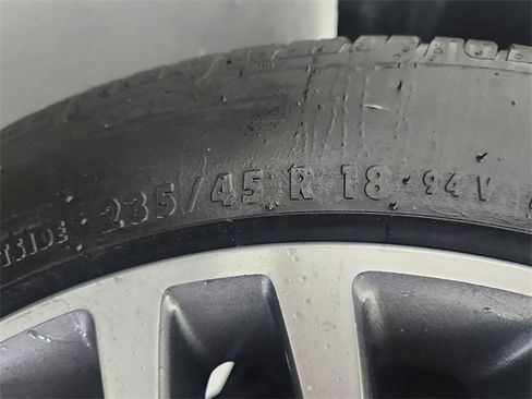 Used 2018 Ford Fusion SE w/ Fusion SE Technology Package image 36