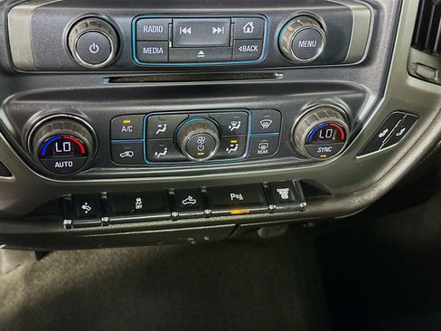 Used 2018 Chevrolet Silverado 2500 LTZ w/ Duramax Plus Package AWD/4WD image 15