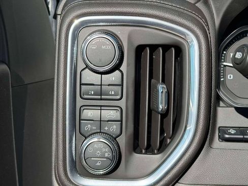 Used 2023 GMC Sierra 3500 Denali w/ Denali Ultimate Package AWD/4WD image 24