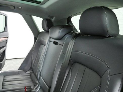 Used 2023 Audi Q5 2.0T Premium w/ Convenience Package AWD/4WD image 20