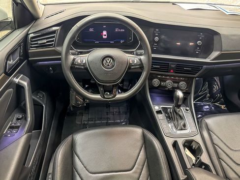 Used 2021 Volkswagen Jetta SEL Premium image 15