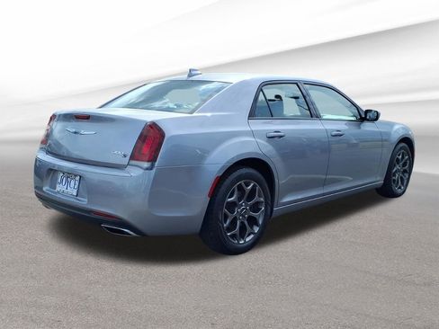 Used 2018 Chrysler 300 S AWD/4WD image 6