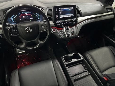 Used 2024 Honda Odyssey Sport image 12