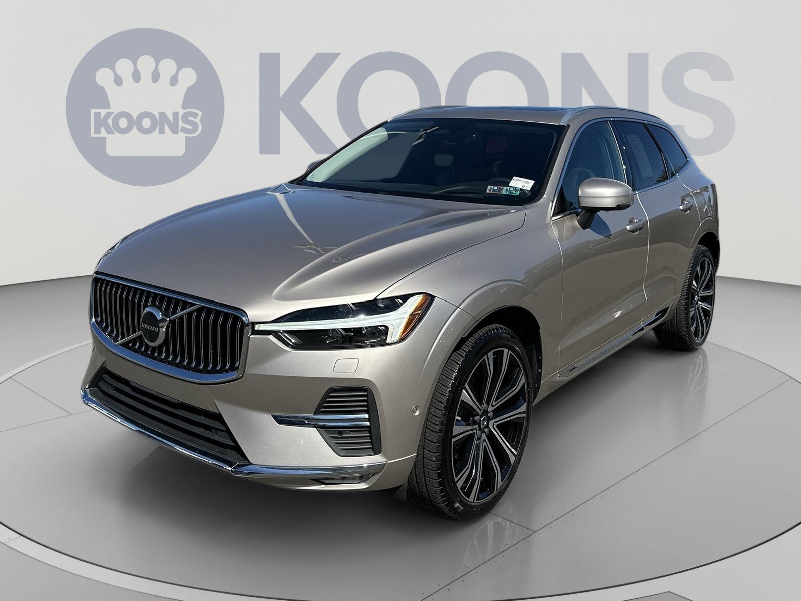 Used 2023 Volvo XC60 B5 Ultimate w/ Climate Package AWD/4WD image 1