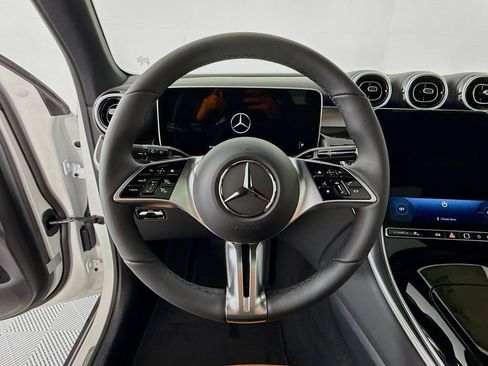 Used 2026 Mercedes-Benz GLC 300 4MATIC image 12