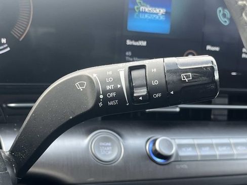 Used 2024 Hyundai Kona SEL FWD image 29