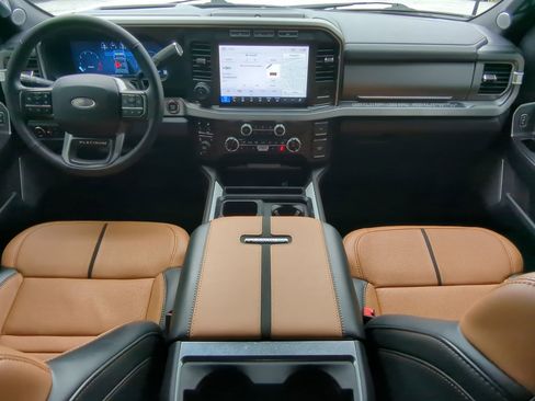 Used 2024 Ford F250 Platinum image 13