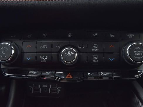 Certified 2023 Dodge Durango R/T image 37