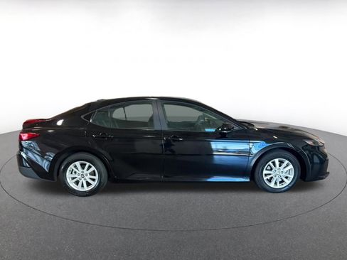 Used 2025 Toyota Camry LE image 16