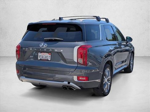 Used 2022 Hyundai Palisade Limited w/ Cargo Package FWD image 5