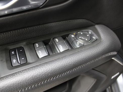 Used 2022 GMC Yukon Denali AWD/4WD image 7
