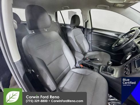 Used 2017 Volkswagen Golf S FWD image 28
