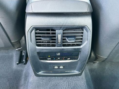 Used 2025 BMW 330i Sedan RWD image 20