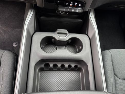 New 2026 RAM 1500 Express AWD/4WD image 28