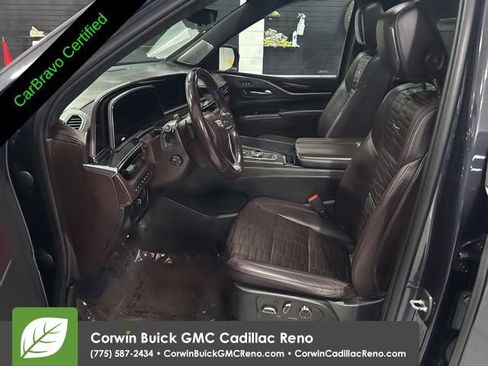Used 2022 Cadillac Escalade ESV Premium Luxury Platinum AWD/4WD image 9