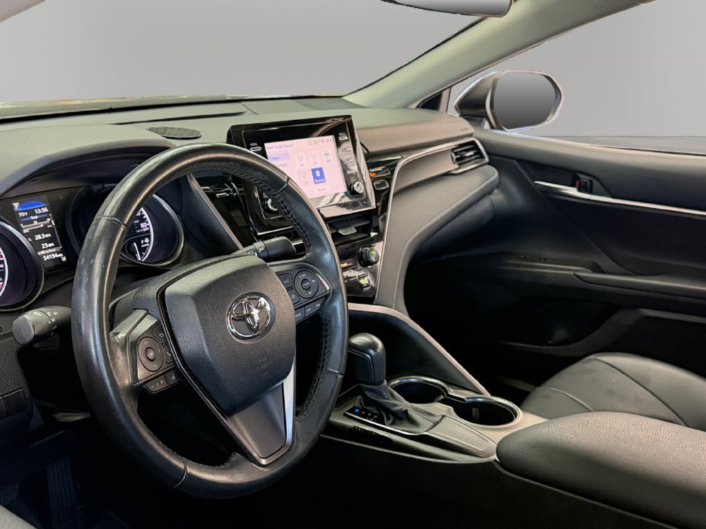 Used 2021 Toyota Camry SE FWD image 15