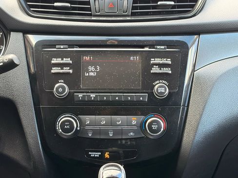 Used 2017 Nissan Rogue Sport S w/ S Appearance Package image 20