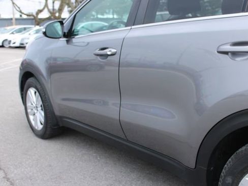 Used 2018 Kia Sportage LX w/ LX Technology Package image 45