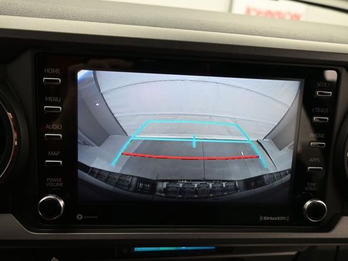 Used 2021 Toyota Tacoma TRD Off-Road image 23