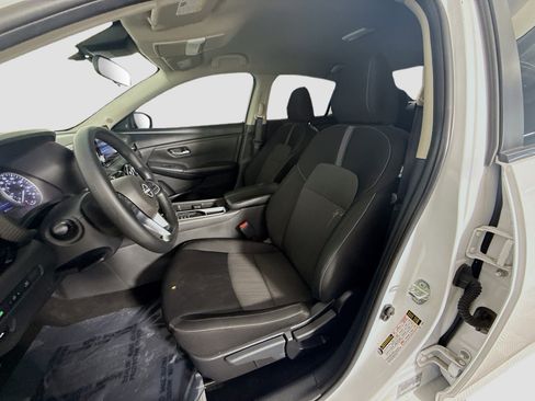 Used 2025 Nissan Sentra SV FWD image 22